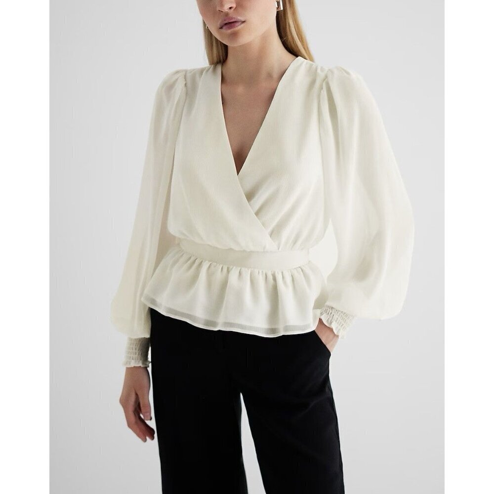 Express Women's V-Neck Smocked Cuff Peplum Top Long Sleeves Swan Size XS NWT $54